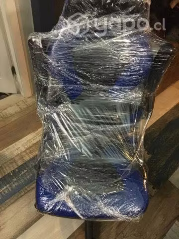 <p>Silla gamer nueva</p>