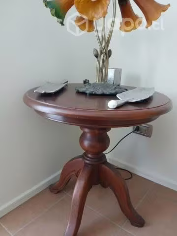 <p>Mesa lateral madera</p>