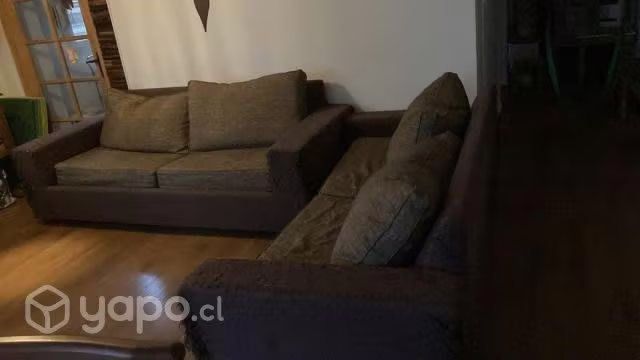 <p>Se regala sofa</p>