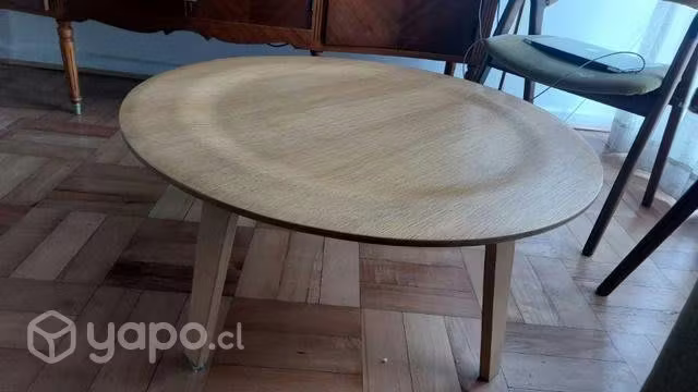 <p>Mesa centro réplica EAMES oportunidad</p>