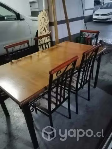 <p>Comedor 6 sillas</p>