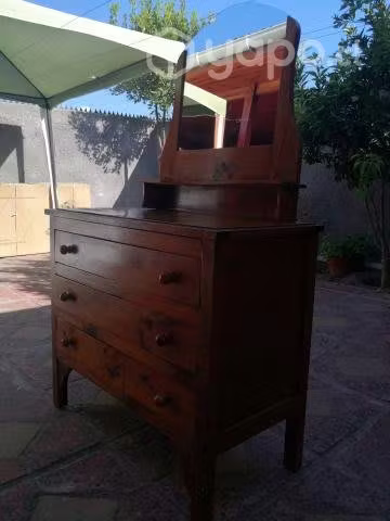 <p>Comoda de madera</p>