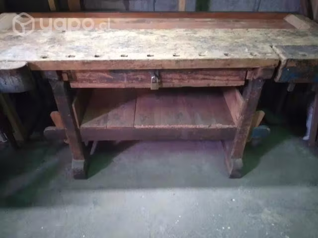 <p>Banco Carpintero</p>