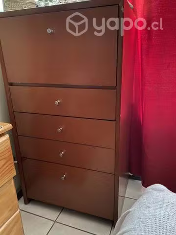 <p>Cómoda (secreter)</p>