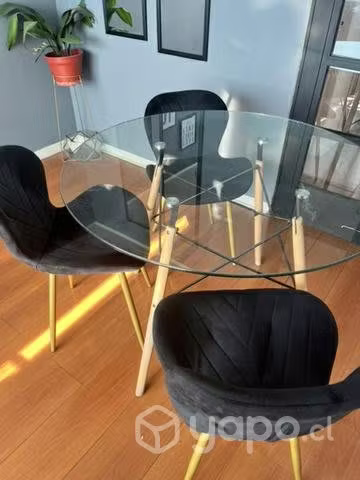 <p>Comedor vidrio</p>