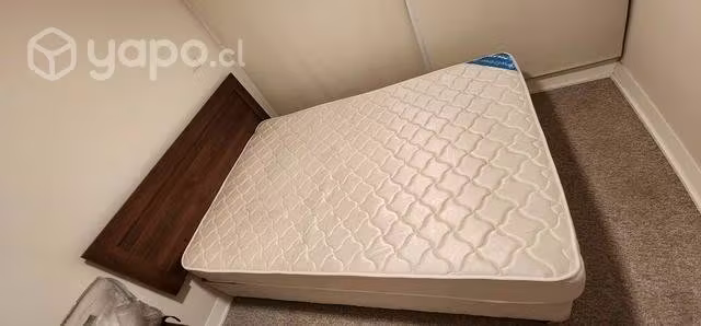 <p>Cama box spring 2 plazas con respaldo Flex</p>
