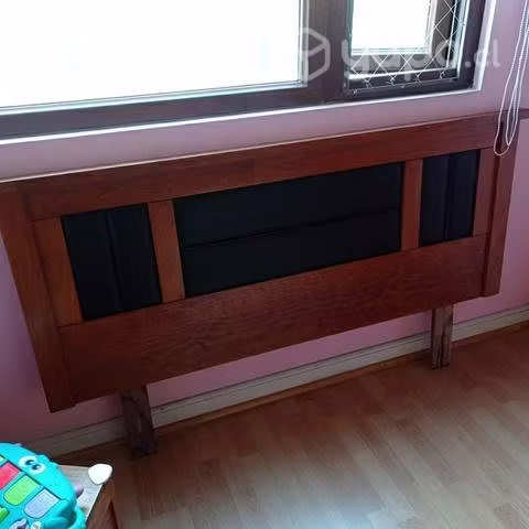 <p>Respaldo de cama madera</p>