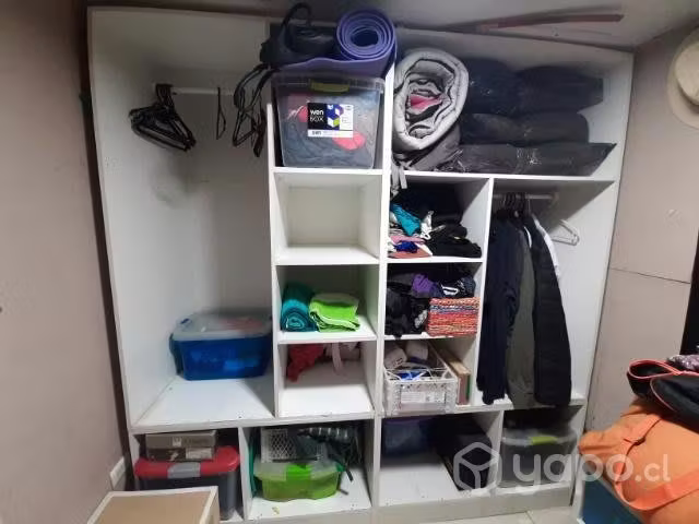 <p>Closet grande</p>