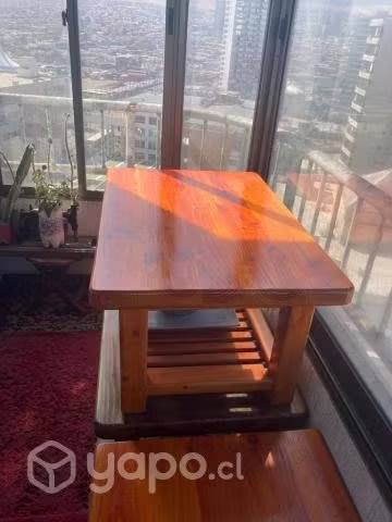 <p>Mesas de pino oregon, en muy buen estado</p>