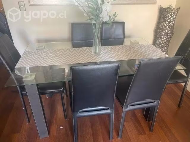 <p>mesa de centro de vidrio, comedor de vidiro</p>