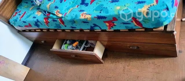 <p>Cama 1 plaza con cajoneras grandes</p>