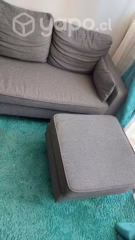 <p>sofá y comedor</p>