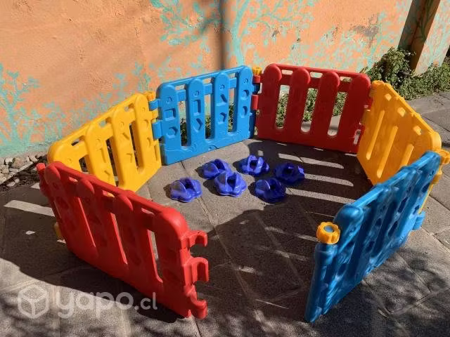 <p>Corral plastico de juegos para niños</p>