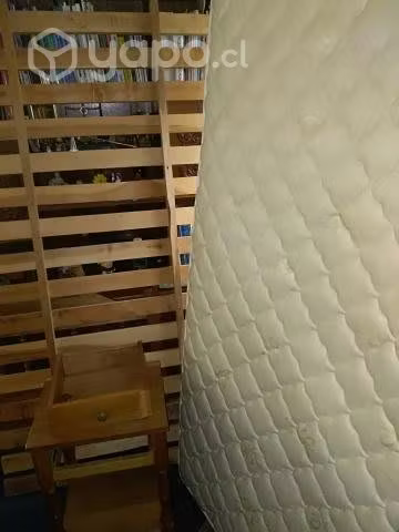 <p>Cama 11/2 resistente colchón calidad 11/2</p>