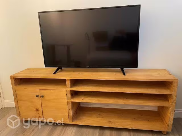 <p>Rack Loreto madera 180x36x65 cm</p>