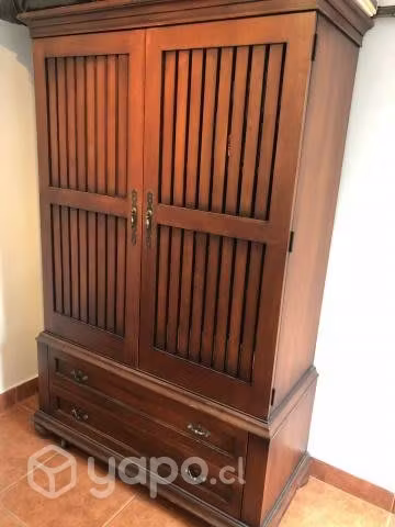 <p>Armario Madera solido, Pieza unica hecha a pedido</p>