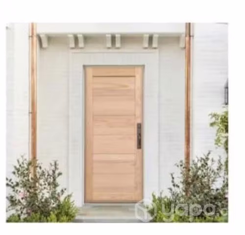 <p>Puertas de madera pino</p>