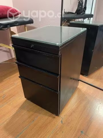 <p>Cajonera metálica</p>