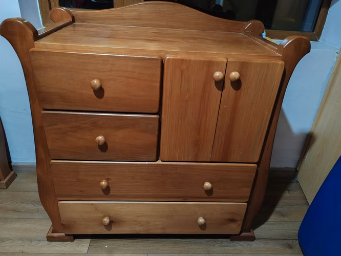 <p>COMODA BEBE, NUEVA RAULÍ</p>