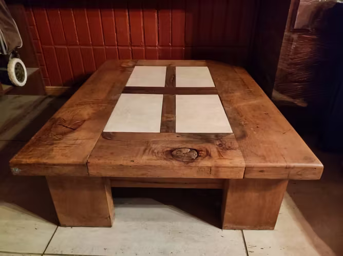 <p>OFERTA!! MESA DE CENTRO MADERA NATIVA</p>