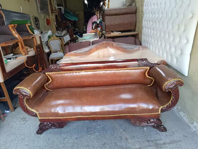 <p>Sillón Antiguo Diseño Imperio, 3 Cuerpo Madera Noble.</p>