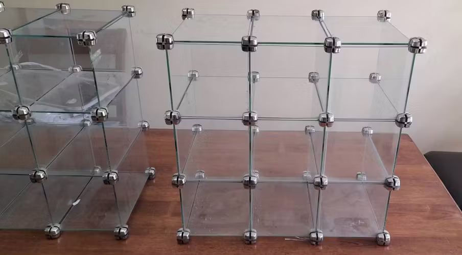 <p>vitrina mostrador</p>