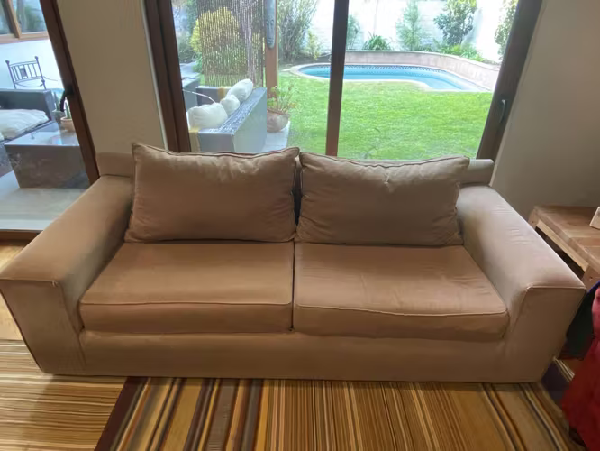 <p>Sofá de 3 cuerpos</p>