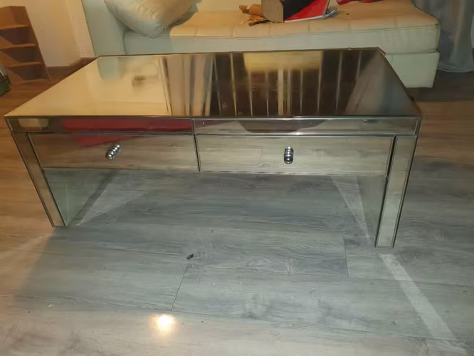 <p>Mesa de centro espejo</p>