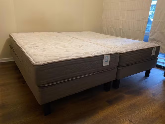 <p>2 Camas 1.5 plaza Rosen Style 2 x $150000</p>