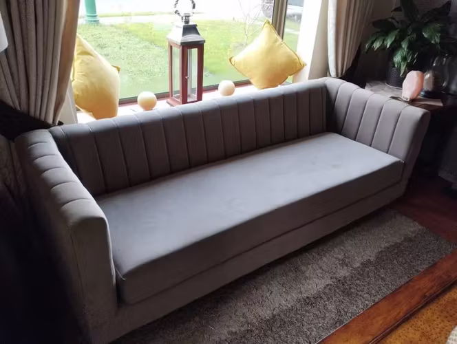 <p>Sofa 3 cuerpos</p>