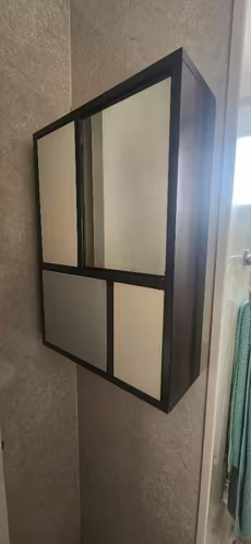 <p>Botiquín de baño</p>