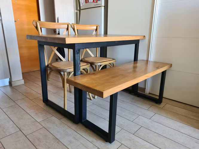 <p>Comedor para 4 personas</p>