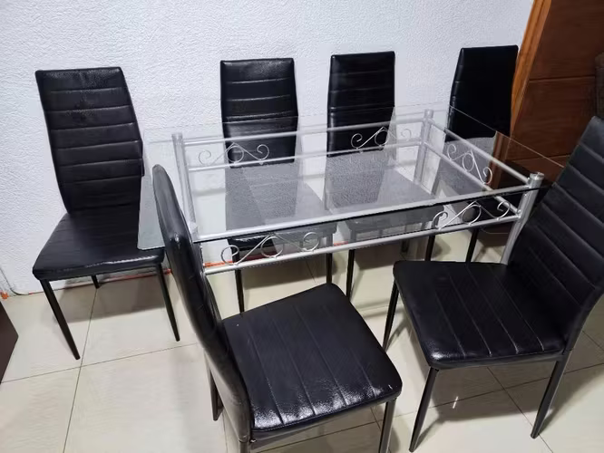 <p>Comedor 6 sillas</p>