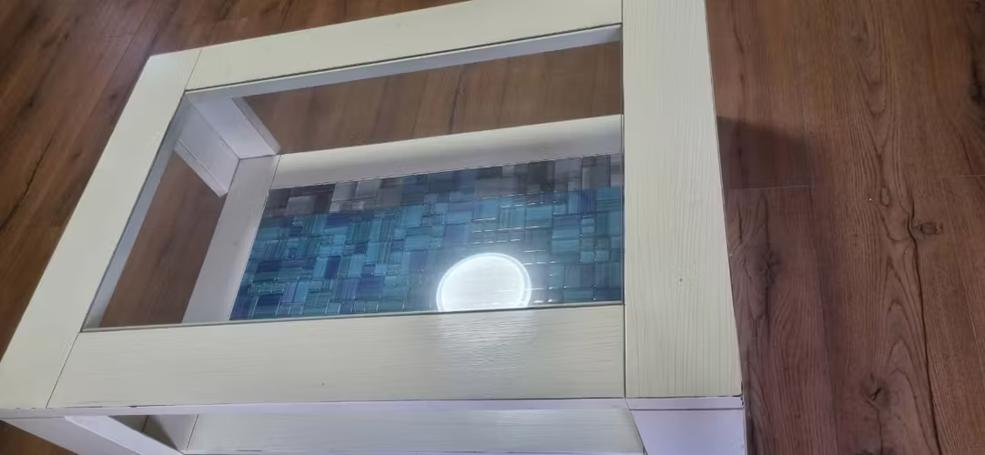 <p>Mesa De Centro Vidrio Cristales Azules Estruc. Madera CIC</p>