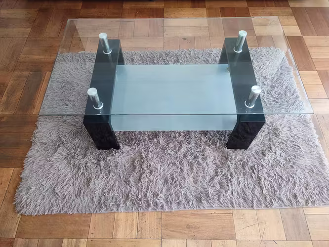 <p>MESA CENTRO VIDRIO TEMPLADO</p>