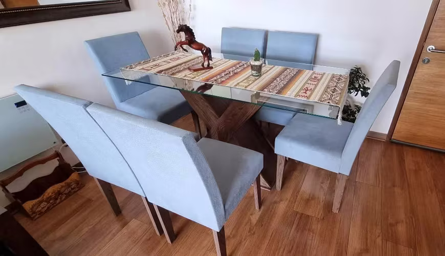 <p>Comedor 6 sillas</p>