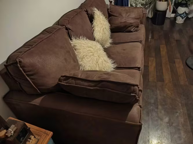 <p>Sofá 3 cuerpos Ashley</p>