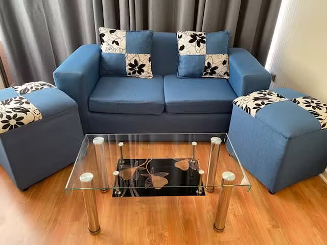 <p>Juego de muebles para living</p>