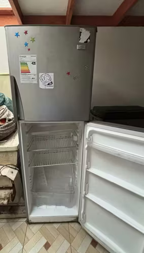 <p>Refrigerador Fensa Progress 5800</p>