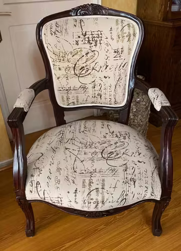 <p>Sitiales estilo Luis XV</p>