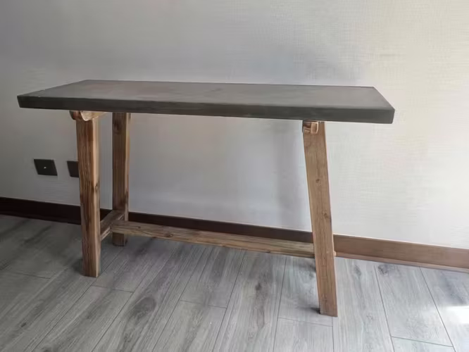 <p>Arrimo London Sur Diseño</p>