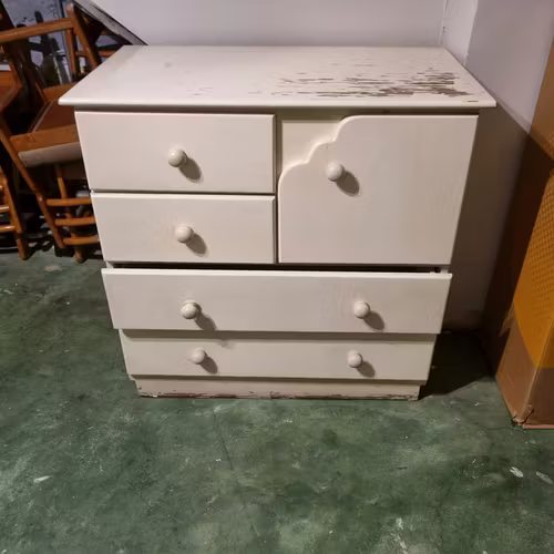 <p>Mueble mudador</p>