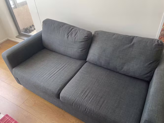 <p>sofa 3 cuerpos Rosen muy buen estado de Tela</p>