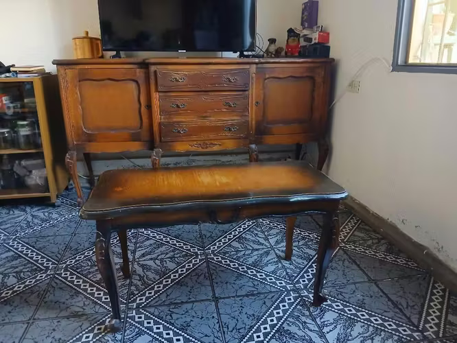 <p>Biffet y mesa de centro Normando</p>