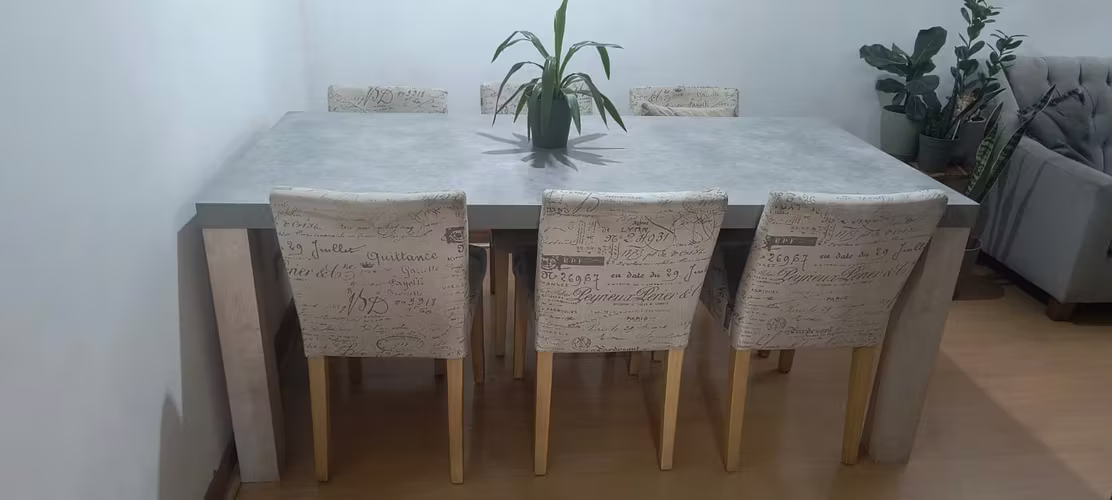 <p>Mesa comedor gris</p>