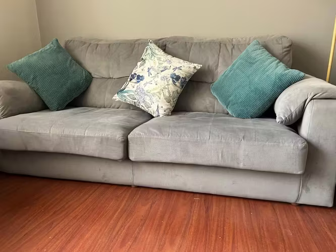 <p>Sillón / Sofá en excelente estado</p>