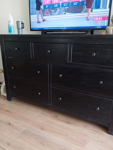 <p>Comoda 7 cajones marca ashley</p>