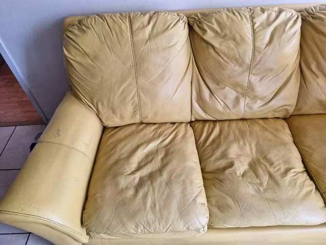 <p>SILLÓN 3 CUERPOS</p>