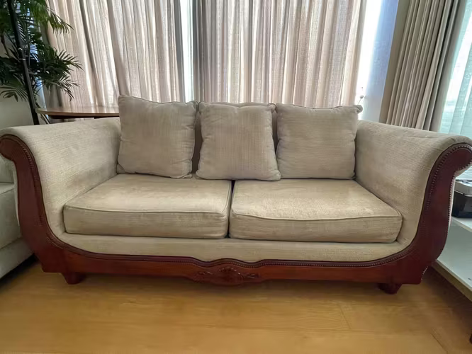 <p>Sofa dos cuerpos</p>