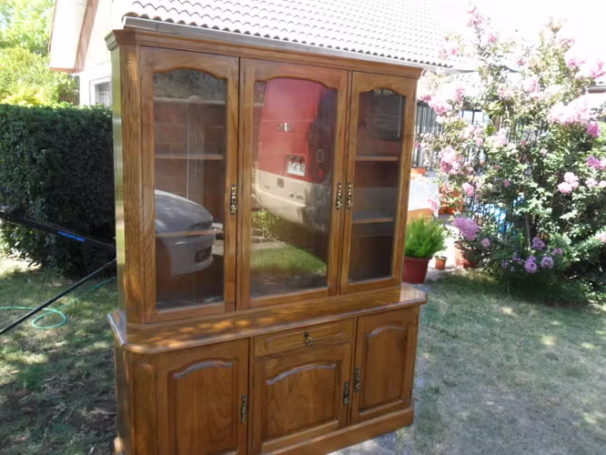 <p>Vitrina Madera Impecable 2 Cuerpos // Por NO uso //</p>